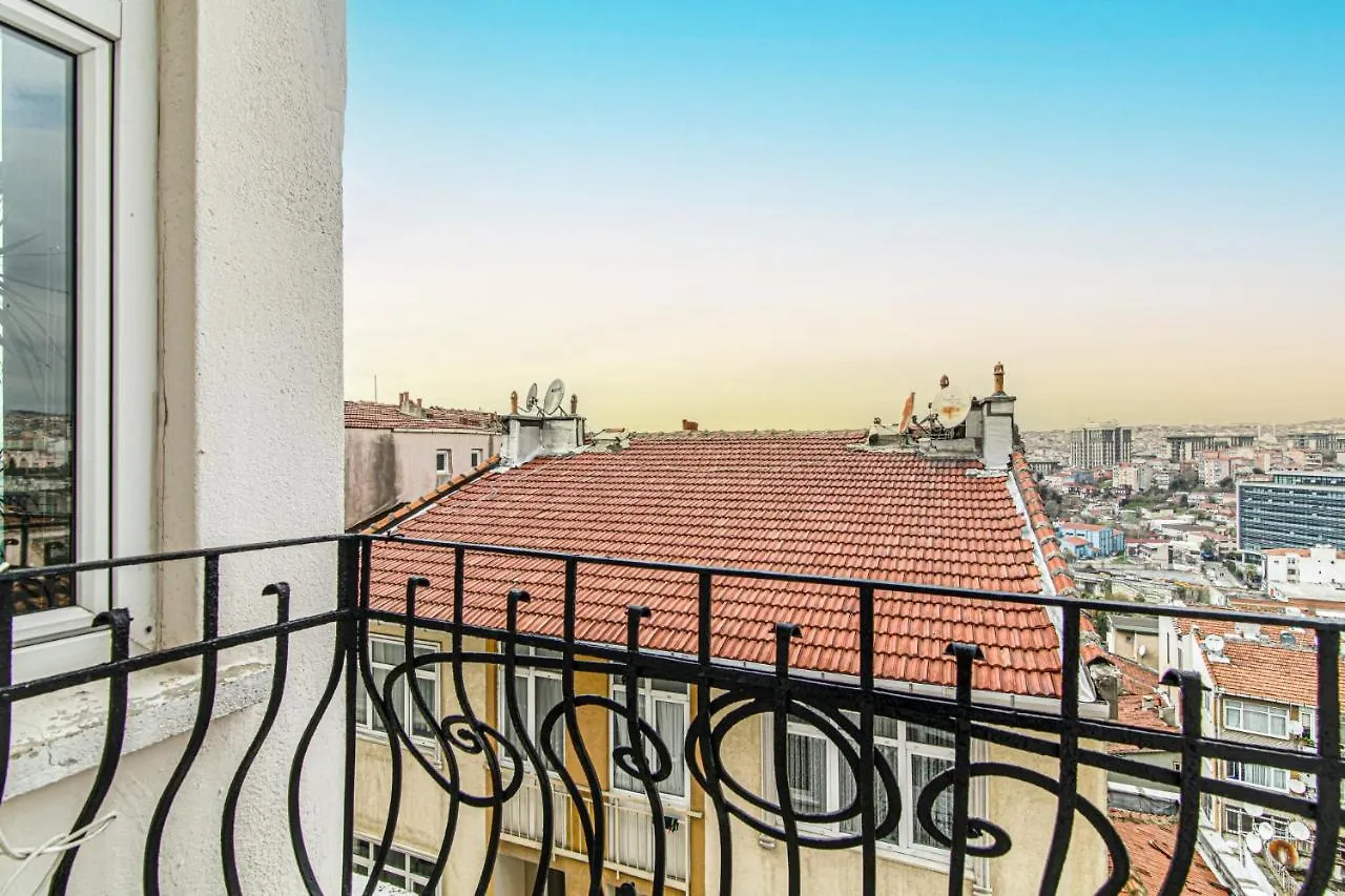 Апартаменты Bright Chic Flat In Beyoglu Стамбул Турция